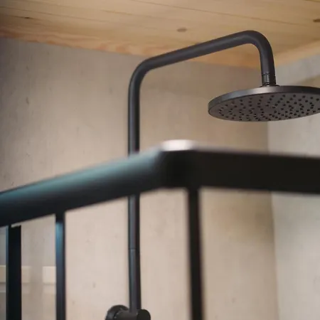 Szuerke Szarvas 木屋 *