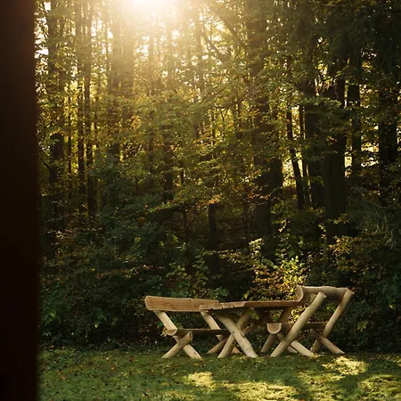 木屋 Szuerke Szarvas *